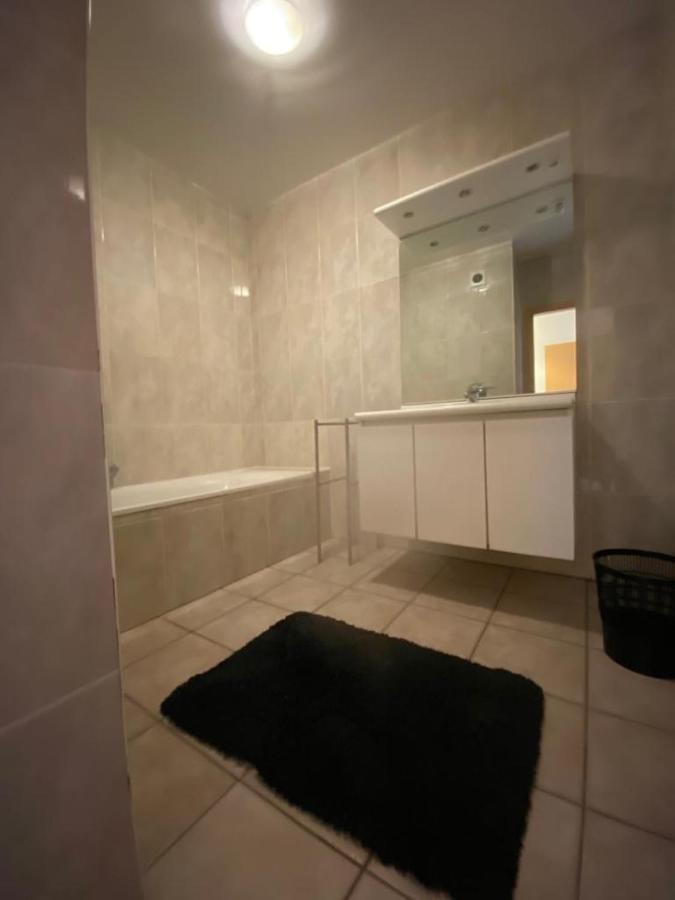 Superbe Appartement Lumineux Et Spacieux Антверпен Экстерьер фото